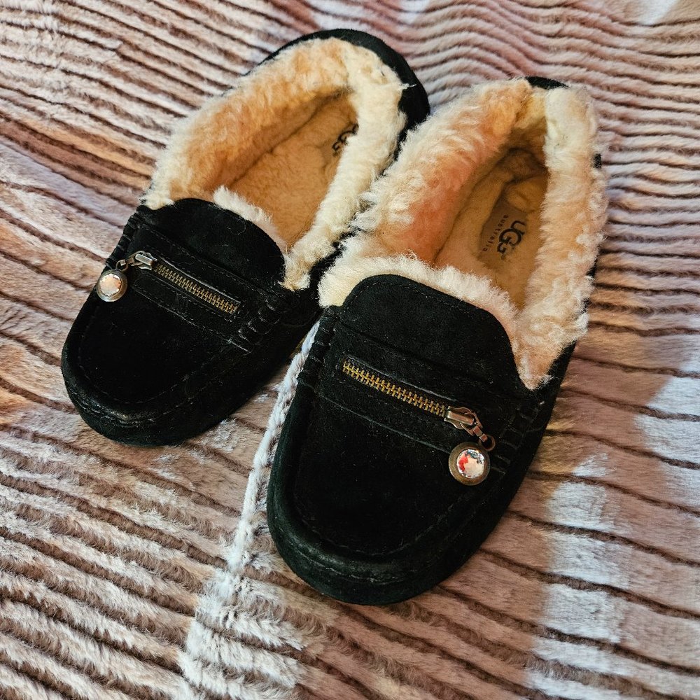 UGG Australia Ansley Charm Black Moccasins Slippers Shoes 1003323 size 6